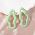 Orecchini a nuvola irregolari minimalisti in finitura opaca verde chiaro da donna - Verde