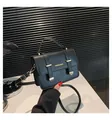 Minimalistische zwarte vierkante crossbodytas voor dames met gouden accenten - Zwart