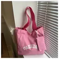 Sac fourre-tout rose en toile avec imprimé FASHION et petite pochette zippée assortie - Rose