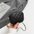 Mini sac carré noir à surpiqûres en losange avec bandoulière en chaîne dorée - Noir