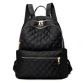 Mochila clásica negra acolchada con cremalleras de metal dorado y gran capacidad - Negro Grande