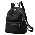 Mochila negra acolchada de gran capacidad con herrajes dorados y diseño minimalista - Negro Pequeño