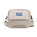 Sac bandoulière carré en toile crème minimaliste avec logo FANYISSA et large bandoulière - Blanc