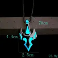 Collier totem tête de taureau lumineux avec pendentif bleu-vert et chaîne de 70 cm - Sarcelle Lumineuse