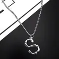 Collier chaîne box en acier inoxydable argenté avec pendentif lettre S à texture osseuse - Lettre S