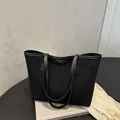 Bolso tote negro minimalista de cuero PU con costuras vintage y gran capacidad interior - Negro