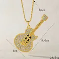 Collier avec pendentif guitare hip-hop doré orné de strass blancs scintillants - Style de Guitare (0398) / Or