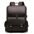 Mochila vintage de cuero sintético marrón oscuro con puerto USB y hebillas de metal - Marrón Oscuro