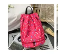 Rosaroter Yoga Rucksack mit bunten Schleifen und separatem Bodenfach für Fitness - Rote Schleife