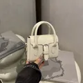 Mini borsa a mano color crema con doppi manici tondi e tracolla a catena da donna - Bianco