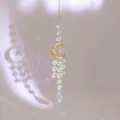 Acchiappasole luna dorata con perle di cristallo e grande prisma a goccia pendente - Stile Faccia di Luna Pendente Goccia d'Acqua