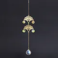 Atrapasol de ginkgo dorado con bola de cristal para crear arcoíris en la ventana - Estilo de Abanico Hueco Doble Dorado con Esfera