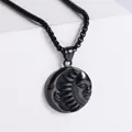 Retro-Halskette aus Edelstahl mit Sonnen- und Mondanhänger in schwarzem Finish - Mit Kette / Schwarz