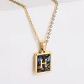 Collana placcata oro 18k con ciondolo quadrato in conchiglia e lettera H - Lettera H