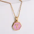 Collier doré 18 carats avec pendentif hexagonal en nacre rose et initiale lettre Y - Or-Y