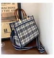 Vintage blue woven tote bag with resin handles and striped detachable shoulder strap - US 8 / Blue