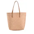Bolso cubo de paja para verano con textura tejida natural y correas de cuero color marrón - Caqui