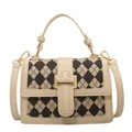 Elegante borsa a tracolla trapuntata con manico e hardware dorato in beige e nero - Crema Trapuntato