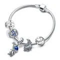 Bracciale argento con charm astronauta e ciondoli stelle blu su sfondo bianco neutro - 16cm / Stile Blu 5