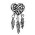 Abalorio atrapasueños de plata con corazón calado y colgantes de plumas detallados - Colgante de Pluma Atrapasueños Corazón (008)