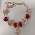 Roségoldenes Perlenarmband mit roten Emaille-Charms und Herzanhängern für Damen - Roségold LOVE Buchstaben Stil (01) / 16cm