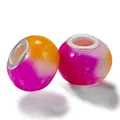 Rosa-orangefarbene Harzperle mit Farbverlauf und großer Silbermetallöffnung für Armbänder - Rosa Orange Verlauf