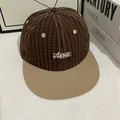 Gorra de béisbol retro a cuadros con corona marrón y visera plana caqui - M / café