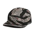 Dettaglio del cappello camper a 5 pannelli con motivo camo e occhielli laterali - M(56-58cm) / Mimetico Nero