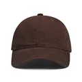 Detalle de gorra de béisbol de lona marrón oscuro con costuras reforzadas en la visera - M (56-58cm) / Café