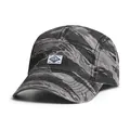 Detalle de la lona de camuflaje de rayas de tigre en gorra de 5 paneles con etiqueta tejida - M / Gris