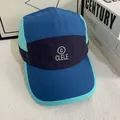 Gorra de béisbol ligera de secado rápido tricolor con bordado de C CLELE - Azul Lago Multicolor