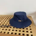 Cappello da pescatore blu navy in cotone con toppa MOMENT e coulisse nera regolabile - M / Blu navy