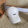 Verstellbare beige Baseballkappe aus Baumwolle mit blauer EIRDAU Stickerei - M / Weiß