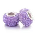 Zwei violette Harz-Rosen-Charms mit Silber-Metallkern und irisierender Textur - Lila Rosenstil (009)