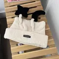 Gorro de peluche blanco con lunas negras y etiqueta bordada de Freedom suave - M / Beige