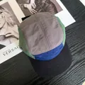 Cappello camper a cinque pannelli color block con tesa piatta per sport e stile urbano - M / Grigio