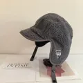 Graue Unisex Lammwoll Fliegermütze mit Ohrenklappen und verstellbarem Riemen - M / Grau