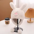 Detalle del gorro de peluche blanco con orejas de conejo y lazos con pompones suaves - Estilo Niños (52-54cm) / Blanco Roto