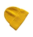 Detalle de gorro de punto amarillo jengibre con textura de canalé y borde doblado - M / Amarillo
