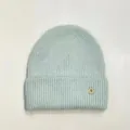 Detalle del gorro de punto de conejo verde menta con textura acanalada y logotipo B - M(56-58cm) / Verde claro