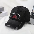 Gorra de béisbol de mezclilla negra envejecida con bordado de letra M y diseño retro chic - M / Negro