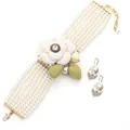 Elegantes mehrlagiges Perlen-Halsketten- und Ohrring-Set mit Kamelienblüte und Blättern - Kamelie Perle Halskette & Ohrringe Set (X-830)