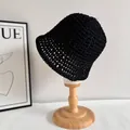 Ademende zwarte gebreide vissershoed voor dames op standaard voor zomerse mode - M (56-58cm) / Zwart