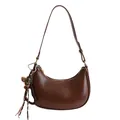 Sac bandoulière demi-lune marron foncé élégant en cuir vegan avec charme léopard - Avec Pendentif / Marron