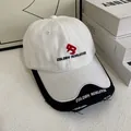 Distressed color-block baseball cap with embroidery and wide brim for men and women - M (56-58cm) / White