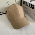 Textura detallada de la gorra de béisbol de sarga de algodón caqui de alta calidad - M / Caqui oscuro