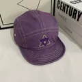 Μωβ καμβάς καπέλο camp 5-panel με αντιθέσεις στις ραφές και κέντημα τρίγωνο - M (56-58cm) / Μωβ