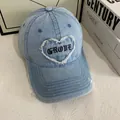 Berretto da baseball in denim azzurro vintage con ricamo a cuore e logo GROHE - M (56-58cm) / Azzurro