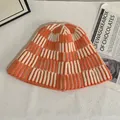 Chunky knit striped bucket hat in orange and beige, cozy autumn winter crochet style - M(56-58cm) / Orange