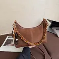 Braune Eimer-Tasche aus Wildleder und Leder mit Kette und Zierperlen - Mattiertes Patchwork / Wildleder Braun